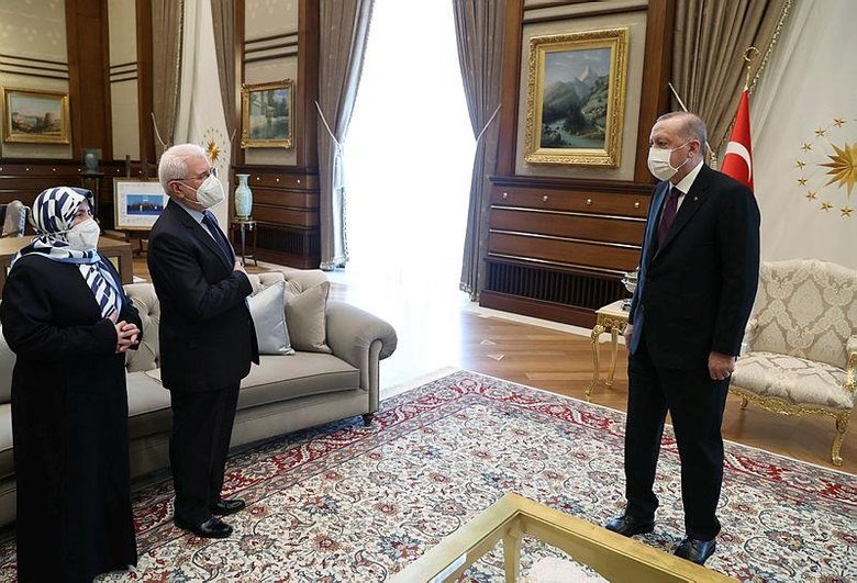 Başkan Erdoğan, şehit Savcı Kiraz’ın anne ve babasını kabul etti