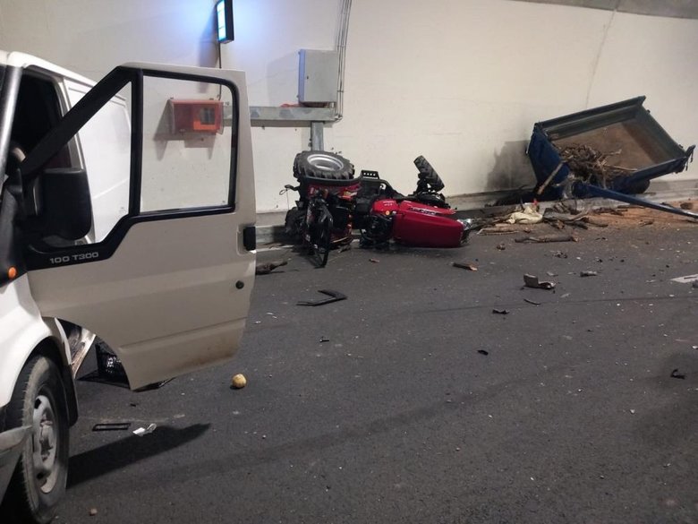 Çanakkale T-3 Tüneli’nde feci kaza: 2 ağır yaralı