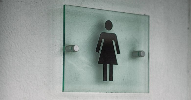 Kadınlar tuvaletine gizli kamera konulduğu iddiası