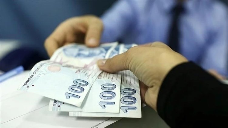 Bakan Mahinur Özdemir Göktaş duyurdu: Evde bakım maaşı hesaplara yatmaya başladı!