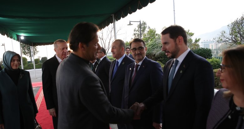 Hazine ve Maliye Bakanı Berat Albayrak, Pakistan ziyaretine ilişkin paylaşım yaptı