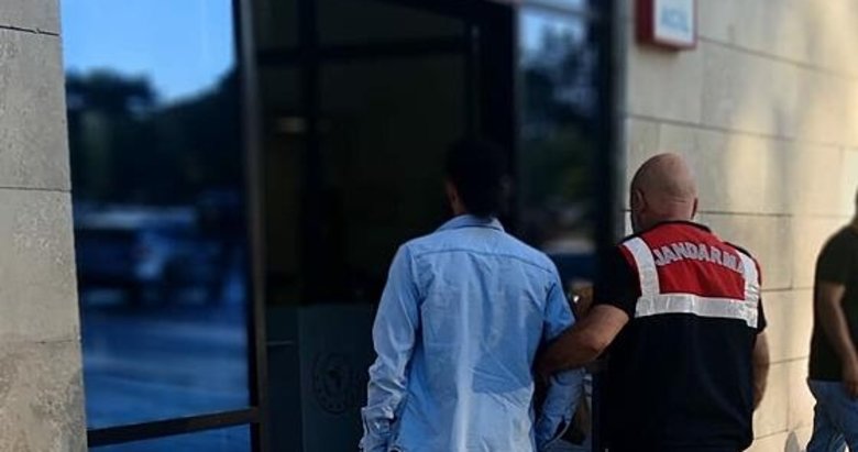 İzmir’de DEAŞ operasyonu: Kıskıvrak yakalandılar!