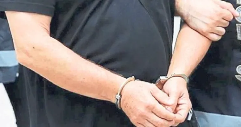 Kuyumcuya sahte altın satan 2 şüpheli cezaevine gönderildi