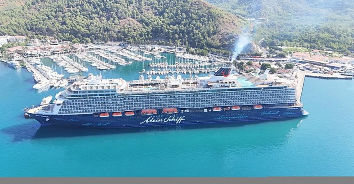 Muğla Marmaris'e ayak bastı! Tam 2 bin 600 yolcu