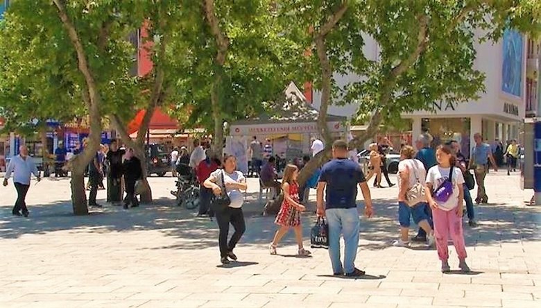 Denizli’de bayram hareketliliği! Alışveriş telaşı başladı