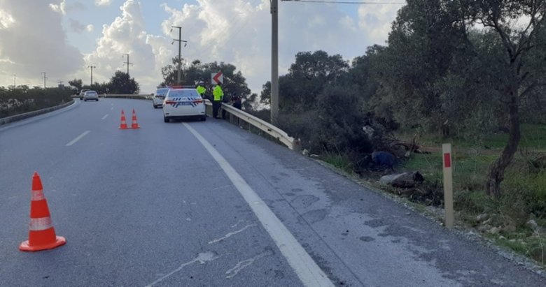 Muğla’da virajı alamayan araç taklalar attı