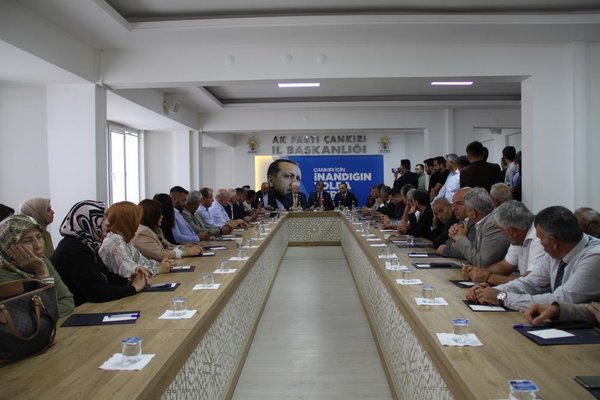 AK Parti Genel Başkan Yardımcısı Demir: Biz hizmet belediyeciliği yaparken CHP’li belediyeler hezimet belediyeciliği yaptılar