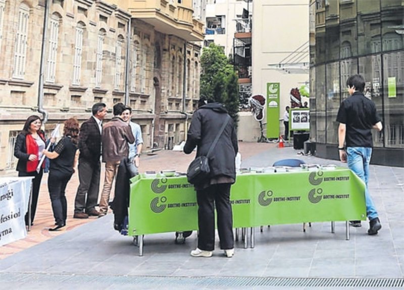 Goethe Institut Izmir Yeni Yila Hazir Sarmasik Haberleri