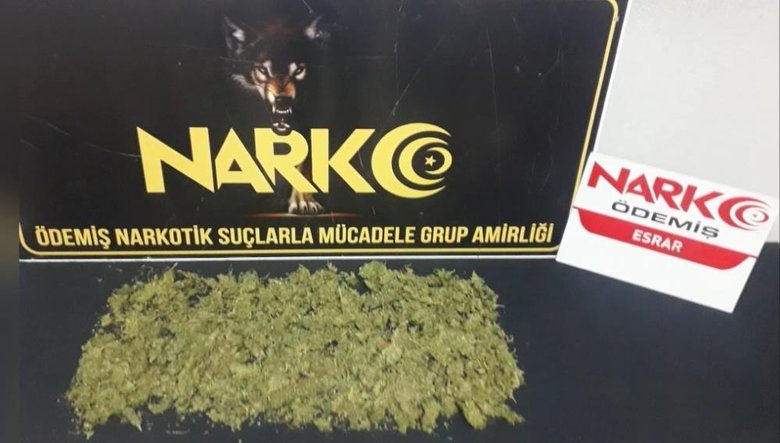 İzmir’de zehir tacirlerine darbe: 42 tutuklama