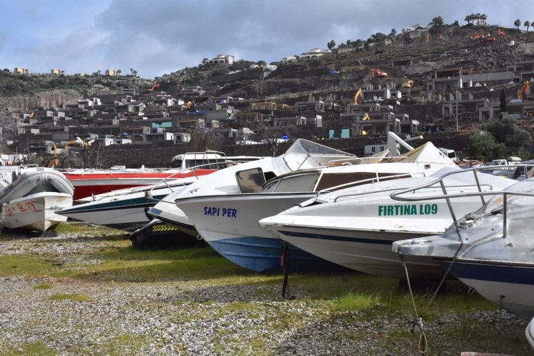 Bodrum’daki yediemin otoparkı, kaçak göçmenlerin tekneleriyle doldu