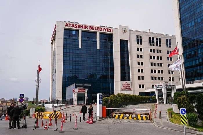 Ataşehir Belediye Başkanı Onursal Adıgüzel tutuklandı