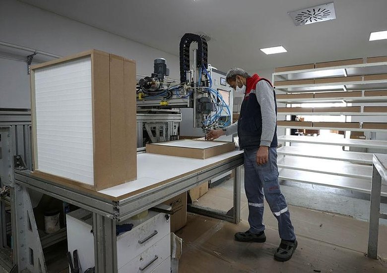 Koronavirüs sebebiyle talep patladı! Torbalı’da üretip dünyaya gönderiyorlar