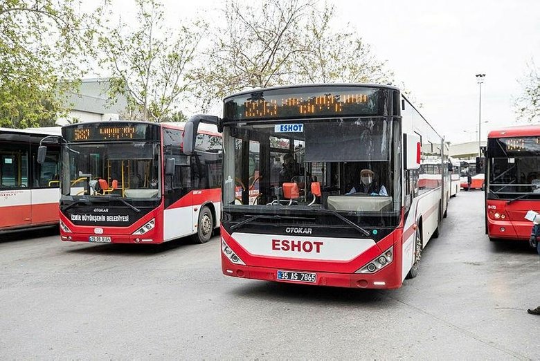 Izmir De Izban Otobus Tramvay Ve Vapur Saatleri Degisti Toplu Yasimaya Koronavirus Ayari Iste Sefer Saatleri