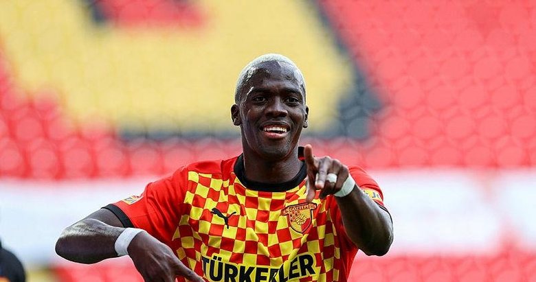 Göztepe’de Cherif Ndiaye Çin’e transfer oldu!