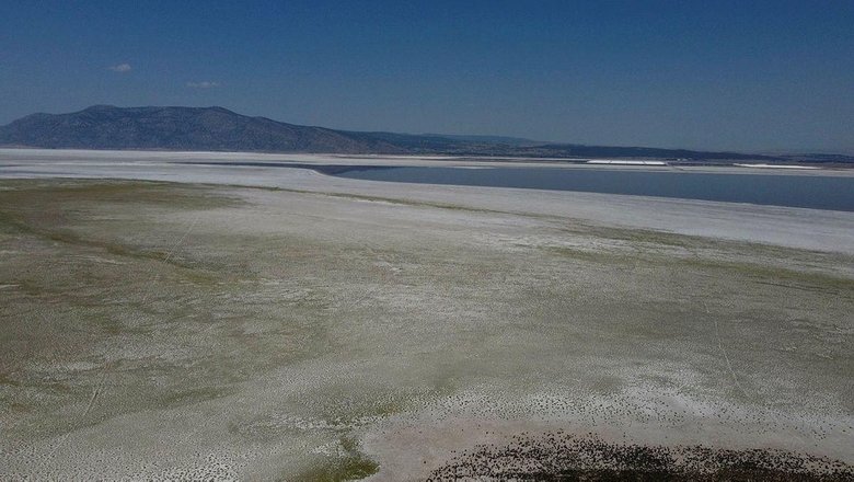 Endişelendiren görüntüler! Acıgöl’ü kaybediyoruz