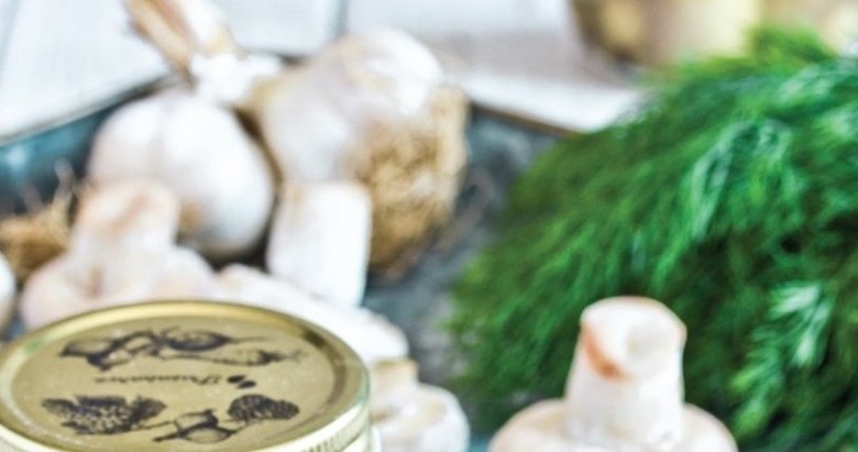 Bilindik tatları unutun! Mantar turşusu nasıl yapılır? Evde mantar turşusu nası yapılır? İşte tarifi...