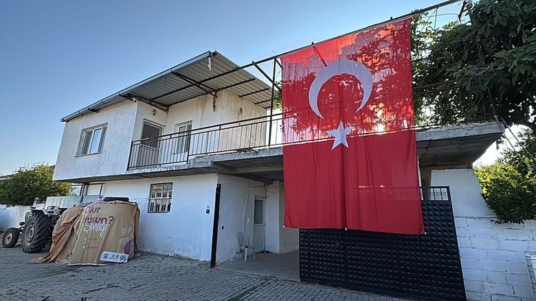 sehit-polis-tayfun-bas-ile-ilgili-kahreden-detay-15-gun-once-ikinci-kez-baba-olmustu-1781425287309.jpeg