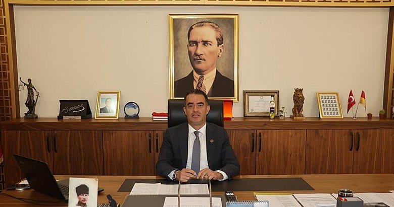 Başkandan hizmet istedi makamdan kovuldu! CHP’li Başkan Arıcı, Muhtarı kapı dışarı etti