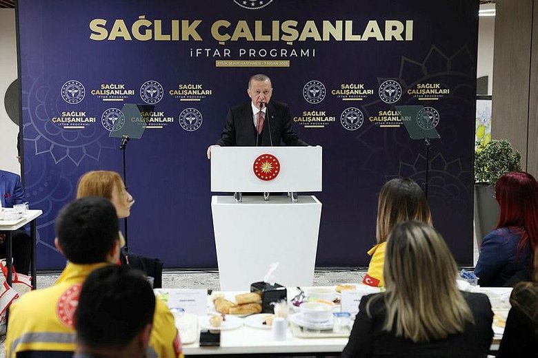 Sağlıkçılarla iftar programında Başkan Erdoğan’dan önemli açıklamalar