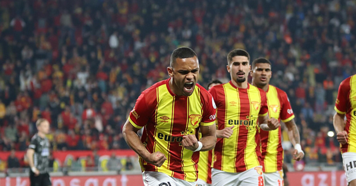 Göztepe branşlarıyla zirvede!