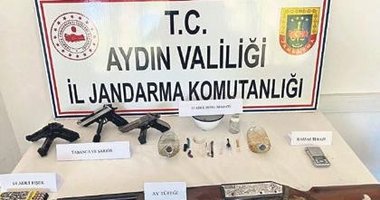 Jandarma baskınında çok sayıda silah buldu