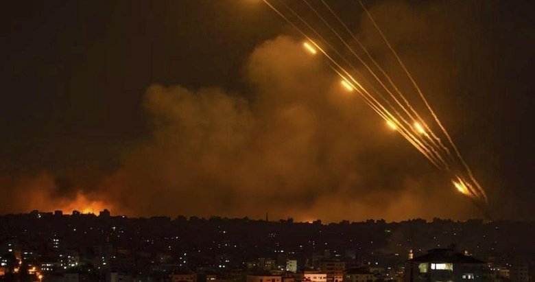 Katil İsrail ordusunun İran’a büyük ve şiddetli bir saldırı başlatmaya hazırlandığı öne sürüldü