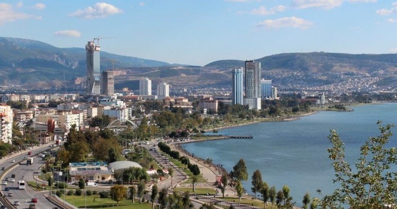 İzmir için korkutan deprem uyarısı! Binlerce bina yıkılacak