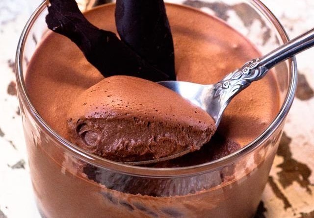 MasterChef çikolatalı Mus nasıl yapılır? Tüm malzemeleri ve tüyoları ile birlikte MasterChef Çikolatalı Mus tarifi…