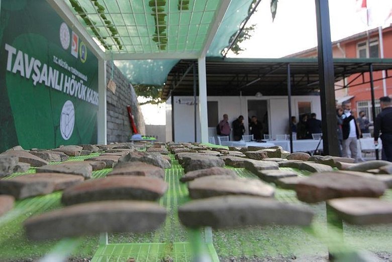 8 bin yıllık geçmişe ışık tutacak! Tavşanlı Höyük’te ilk kazı başladı