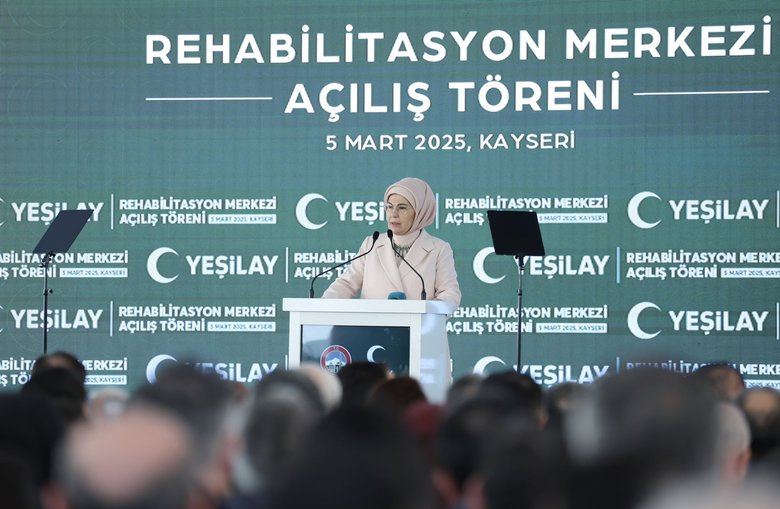 Çocuklarımızı ’dijital dadılar’ın elinden kurtaralım