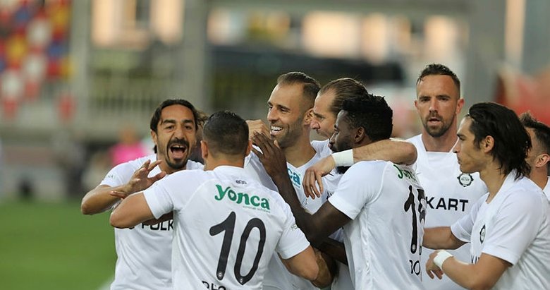 İki İzmir ekibi Play-Off yarı final rövanş maçında deplasmanda finale kalabilmek için terleyecek