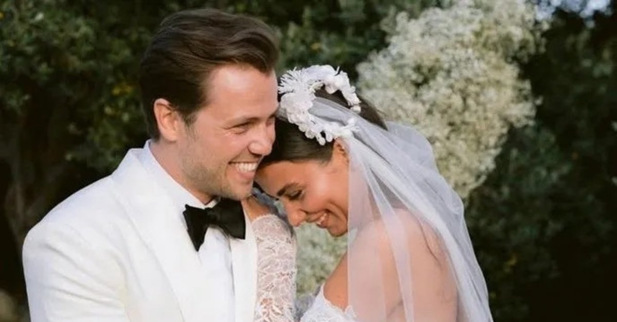 Genç çiftin bebeği doğdu