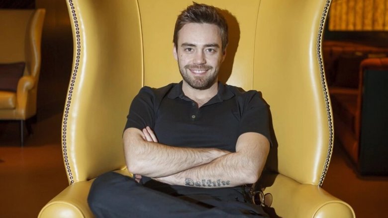 Ünlü şarkıcı Dalkılıç Kuşadası’nda otel açıyor