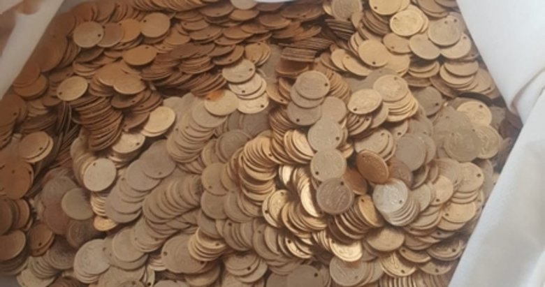 Balikesir De 7 Bin Sahte Osmanli Sikkesi Icin 150 Bin Lira Verdi