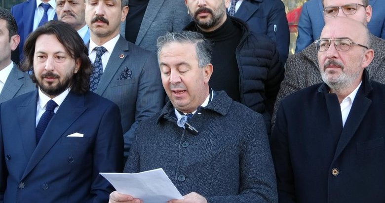 Kütahya’da Belediye Meclis üyelerinden CHP’li Başkan Kahveci’ye tepki