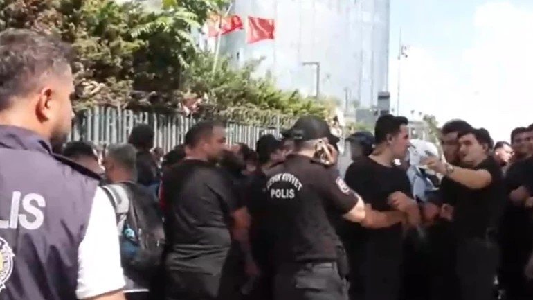 Son dakika: Gürsel Tekin CHP İstanbul İl Binası’nda: Biz kayyum değiliz