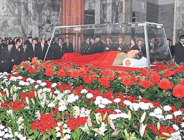 Cenaze törenlerini tüm dünya izledi