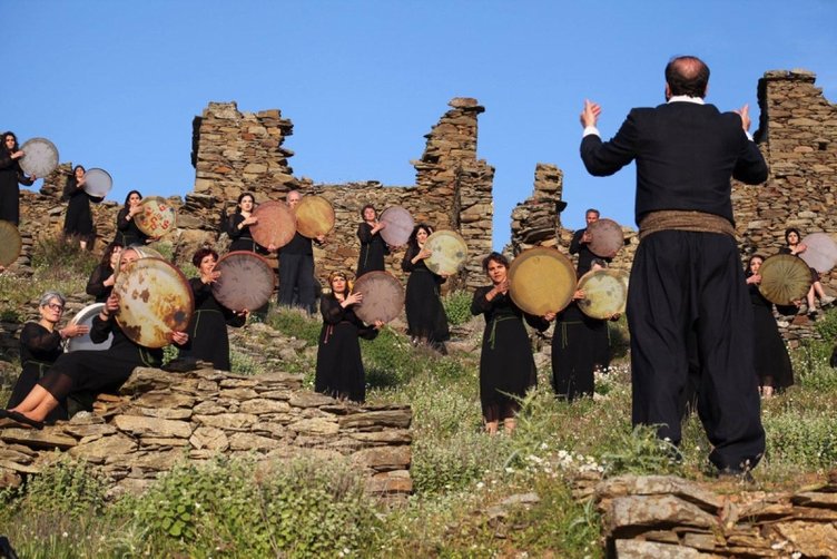 Eski Rum Köyü Sazak, İzmir’in Kayaköy’ü olacak