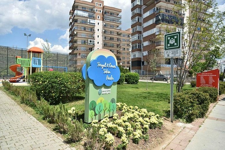 İzmir’deki depremde ölen kardeşlerin adı, en sevdikleri parka verildi