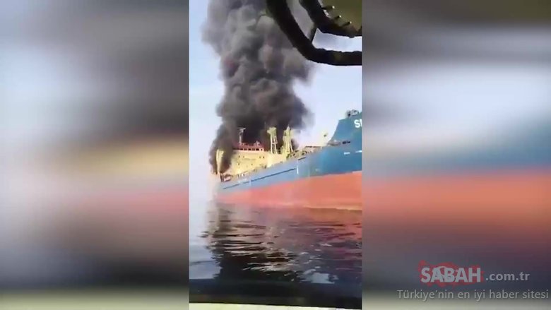 İran, Hürmüz Boğazı'nda bir petrol tankerini vurdu | Video