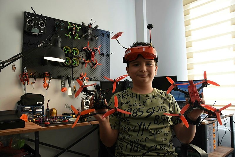 11 yaşındaki Doruk, drone tasarımıyla TEKNOFEST finalinde