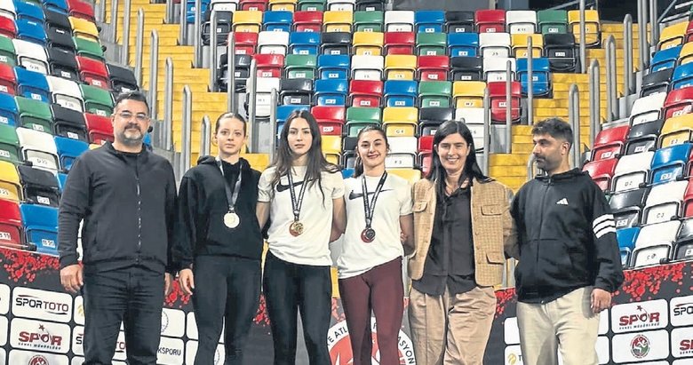 Aydınlı sporcular madalyalarla döndü