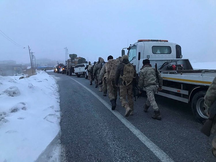 SON DAKİKA: Bitlis’te askeri helikopter düştü: 11 şehit