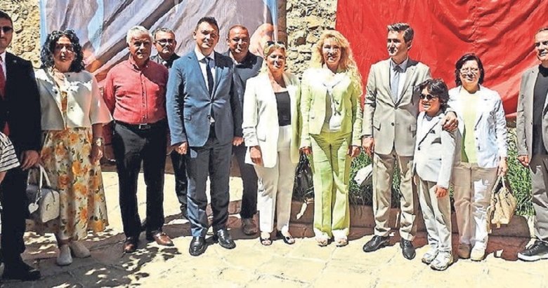 Çeşme Kalesi’nde bayramlaşma programı düzenlendi