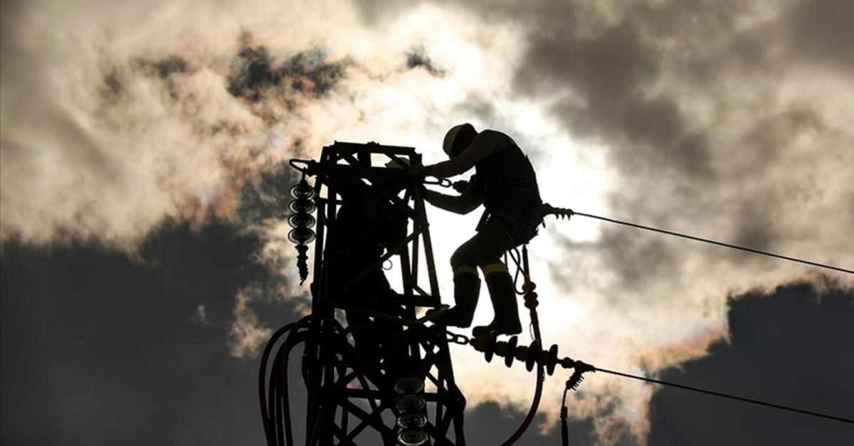 İZMİR ELEKTRİK KESİNTİSİ 9 NİSAN PERŞEMBE | GDZ Elektrik 17 ilçeyi uyardı! İzmir'de saatlerce elektrik kesintisi