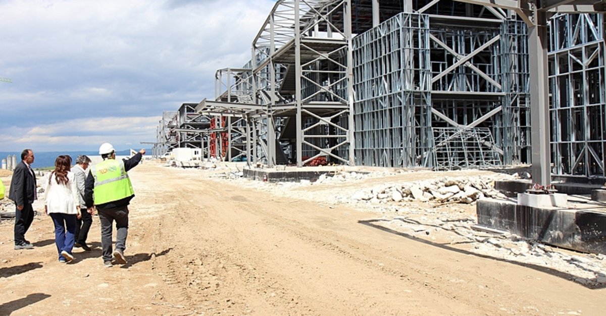 Zeybekci’den Denizli Büyükşehir'e su tepkisi: 500 yataklı hastaneye su vermiyorlar