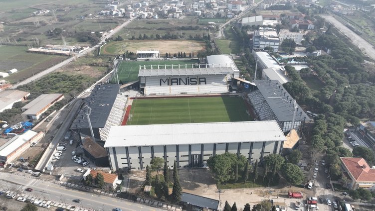 Manisa 19 Mayıs Stadyumu 3 yıl sonra kapılarını açıyor