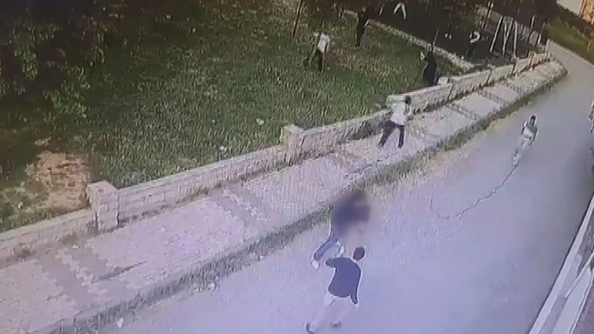 Büyükçekmece'de kanlı kavga!15 yaşındaki Abdülbaki'nin öldüğü anlar ortaya çıktı
