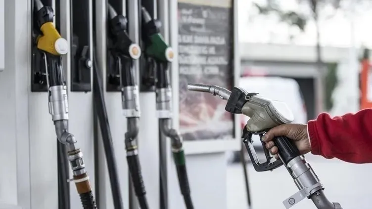motorine-zam-mi-geldi-benzine-zam-gelecek-mi-22-agustos-2026-istanbul-ankara-ve-izmir-guncel-akaryakit-fiyatla-1787375958619.jpeg