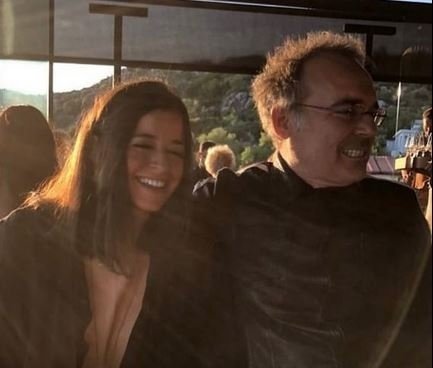 Oyuncu Engin Günaydın sevgilisi Buğu Selen Somer’in annesi ile tanıştı